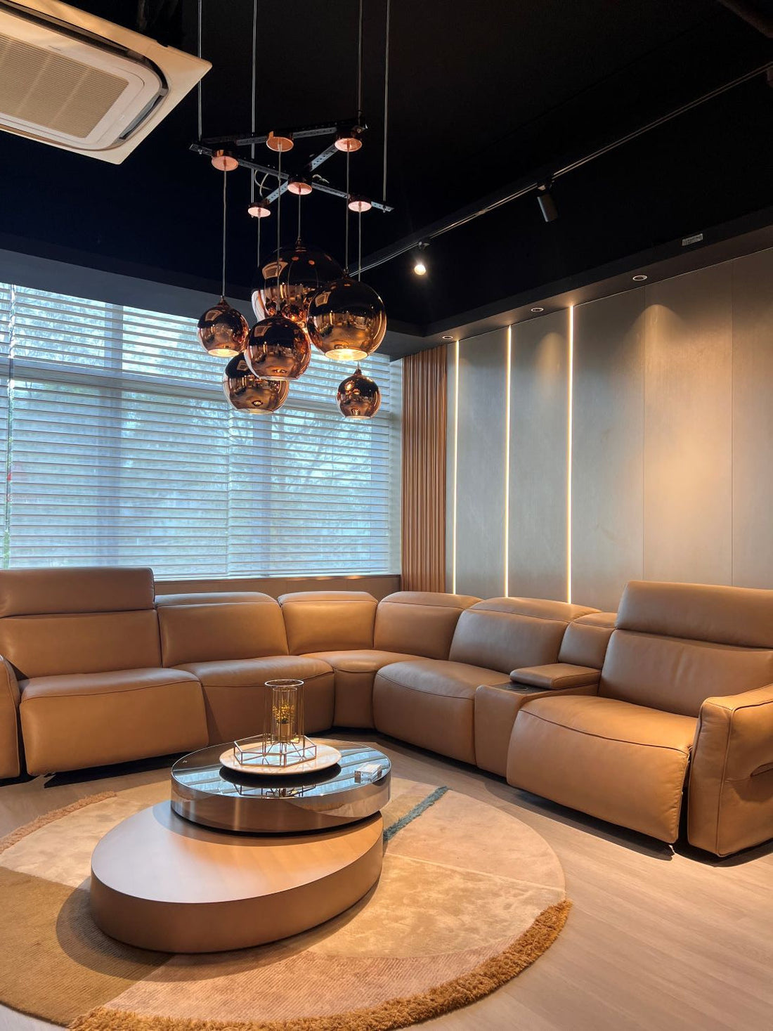 Luxury Meets Durability: Full Grain Leather Sofas for Elegant Homes